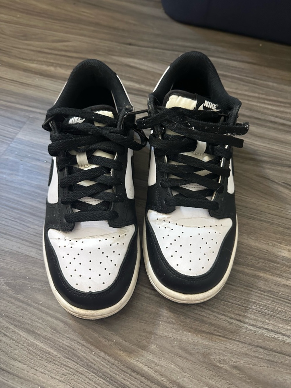 Nike dunks. - Picture 3 of 5